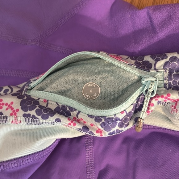 Lululemon Inspire Crop II - Purple and Aquamarine - Picture 7 of 8